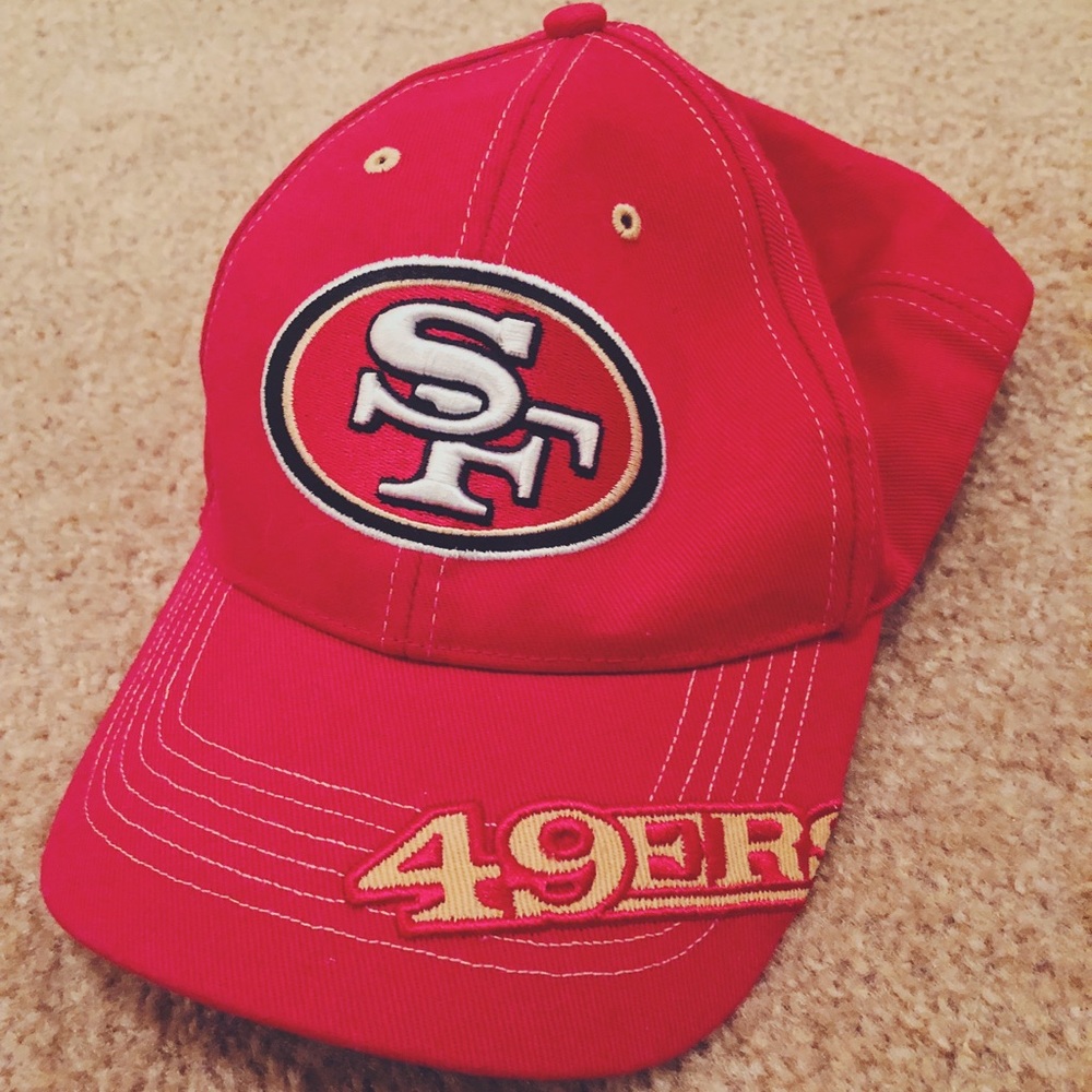 San Francisco 49ers hat. Red.